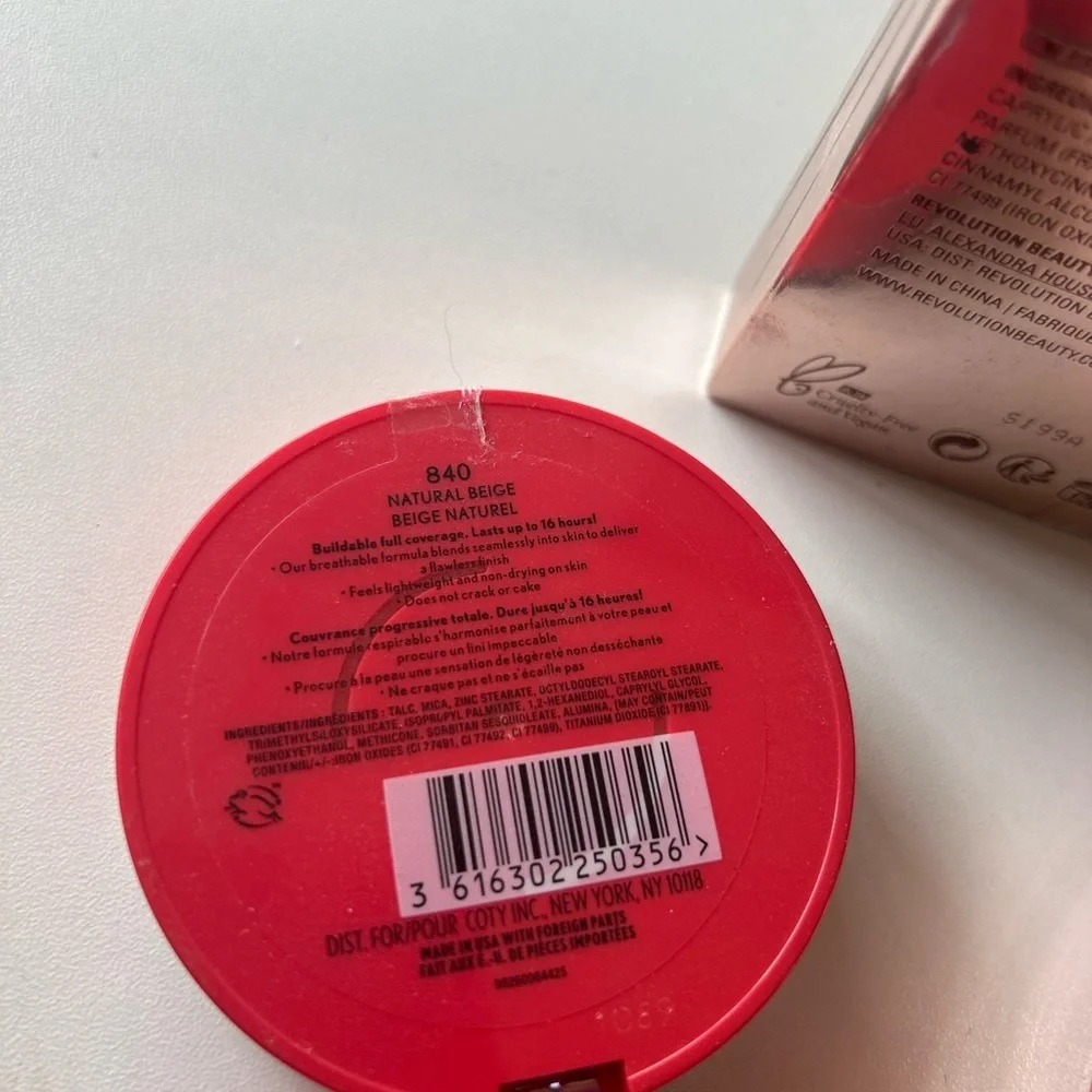 New Revolution Glow Bronzing Powder and Revlon Setting Powder